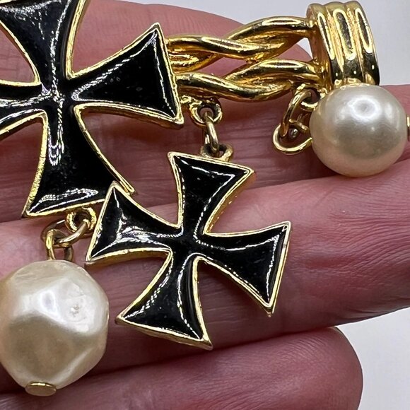 Vintage Black Enamel Cross Imitation Dangling Pearls Bar Brooch Costume Jewelry - Picture 2 of 9